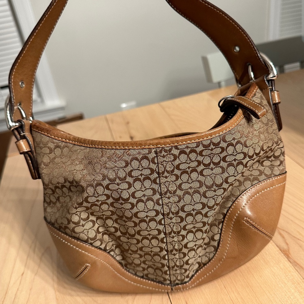 Coach signature bag 6351
